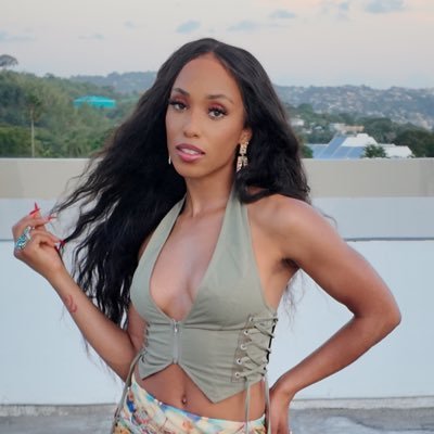 yuh favorite girl Profile