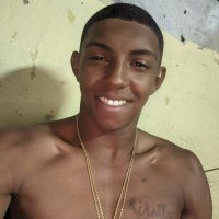 C . H (@ch_7deouro) 's Twitter Profile