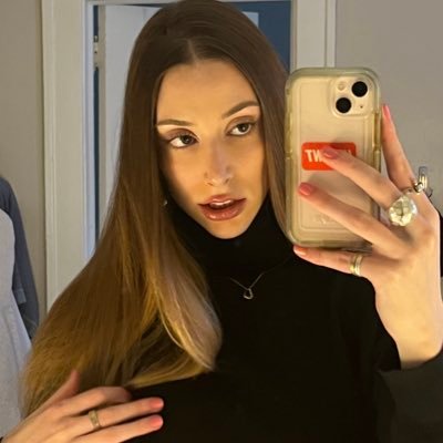 maddiihahn's profile picture. 