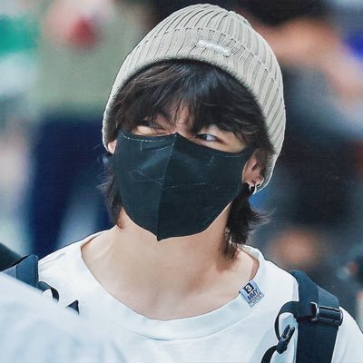 apaca77's profile picture. 🐰💜