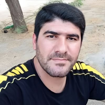 مهندسم، عاشق نوآوری، همیشه در جستجوی فرداهای بهتر.