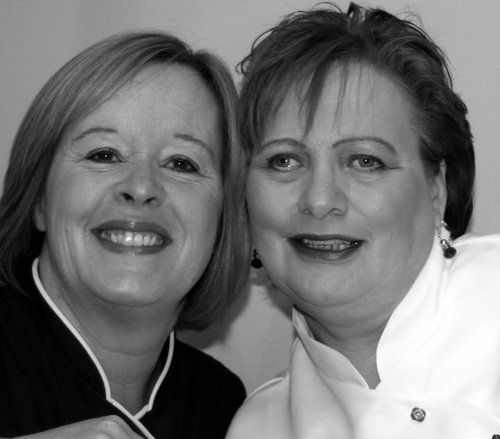 Massage specialist, Nutritionist, Wellbeing Coach, Reiki Healer, Laughter yoga, we want to inspire you to love your life.. http://t.co/hB31jgcS