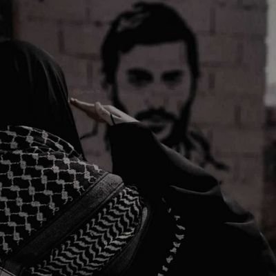 #sarbaz_valait
چفیه ها خــونـی شد تا چــادرم خاکی نشود♥
دهه هشتادی/مذهبی و چادری/ زیر سایه آقا صاحب الزمان(عج)
#لبیک_یا_مهـدی_(عج)