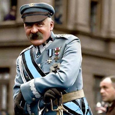 Praca organiczna, prawa strona, ojczyzna!
''Ludzie, którzy głosują na nieudaczników, złodziei, zdrajców i oszustów nie są ich ofiarami. Są ich wspólnikami.''
