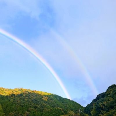 矛盾、ダブスタ、暴力、悪口、笑える理不尽等のネタを探求/日本🇯🇵を憂う政治アカみたいになってますが、基本なんでもありです/長らく自民支持でしたが支持やめた😊今は物申す某党員/フォロー返します👏