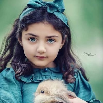 Mahima661303's profile picture. Housewife