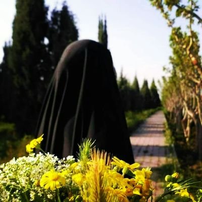 📚 دانشجوی آموزش ابتدایی
🌱 مربی فردای کودکیام...
✍️ عاشق تعلیم وتربیت
🌸 دلسپرده به راه شهیدان، پایبند به ولایت
🏴 سرباز حضرت عشق، #امام_حسین