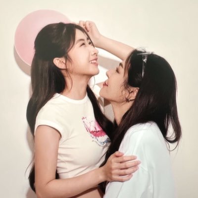 lovepattynes's profile picture. 🌻🤍🫧