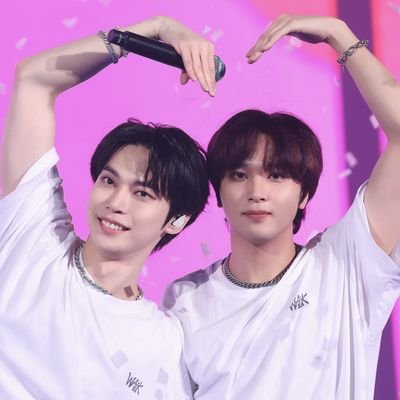 fan account | cheered for doyoung, haechan, and nct127 the most