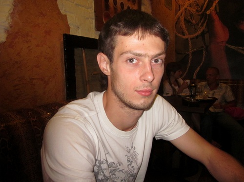 Развиваю свои личные проекты! Могу помочь в продвижении сайта, двух летний опыт! Пишите в личку! Фолловьте смело, всем отвечу!!!