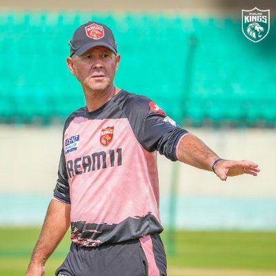 extraalooks's profile picture. 