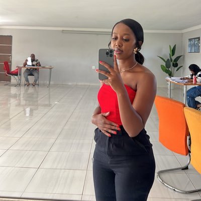 A Christian ⛪️// A Wits graduate 👩🏽🎓, An Orlando Pirates fan ☠️🤍❤️// A Teacher 👩🏫 by calling and profession // A lover of humans and nature 👣🌿