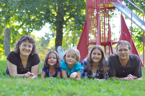 ddrsheden's profile picture. Mother of 3 daughters, pastor's wife, accountant, whew!  enough said!