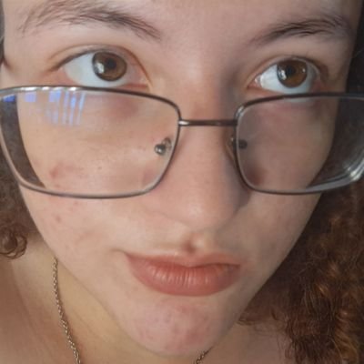 saloloisa's profile picture. a vida é uma merda, mas às vezes nao