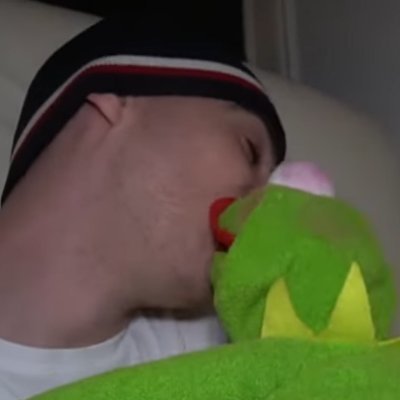 MuddiFartz's profile picture. i loveee yoai