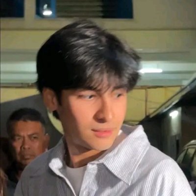 lmaosekai's profile picture. #ashdres ㅡ my personified version of home. ✨