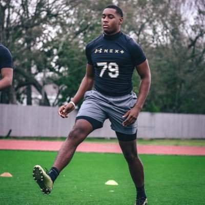 6’3 230 3⭐️ Dline🏈 Tennis 🎾St Augustine High School C/O 2026. 3.0 gpa Ty.Dominique@purpleknights.com New Orleans, La. https://t.co/FAjOUEeOYh 4.81/40