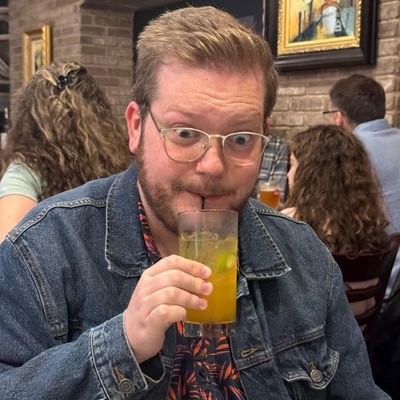 Former Pokémon TCG judge, retired to focus on going 0-4 at locals 🇨🇦 🏳️🌈 Pokemon control player and Commander schemer