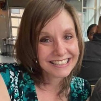 I am a preschool teacher, and have been teaching for over 20 years. Expanding young minds through exploration is my passion!