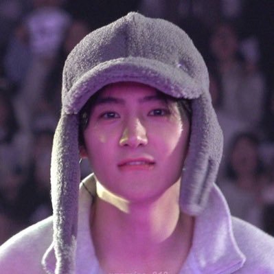 tbzdesu's profile picture. hurt me less // dont love me less ♡