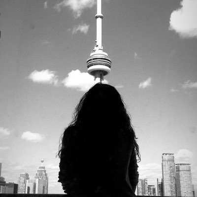 twiddlebug7's profile picture. 💁🏽‍♀️