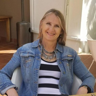 LindaLloyd64's profile picture. 