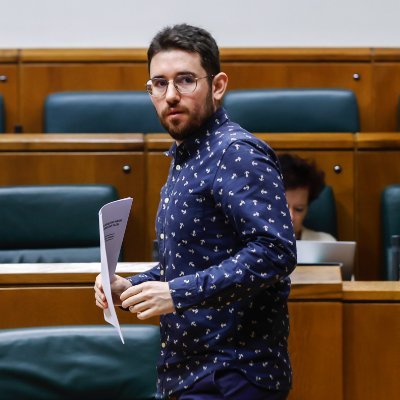 Portavoz del PSE-EE de Vivienda, Consumo y LGTBIQ+ 🏛️ Que lo injusto no me sea indiferente ✊ Campeón y mejor orador de España 2020 🗣️