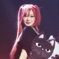 Effie (@laiiyop) 's Twitter Profile