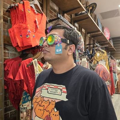 I design software. Building my design studio https://t.co/t4IG1DSrQn. Let's talk.
