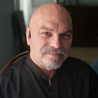 Web Development Lead at @Entravision (Fox & Univision). Texan, author, and photographer passionate about blending creativity and technology.