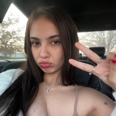 ElinaMikka's profile picture. New on here, look  for something generous