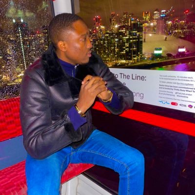 tolaniroosevelt's profile picture. 😎