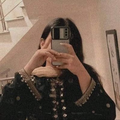 Zainab89365's profile picture. Every Loyal person will get hurt at the End 🙂