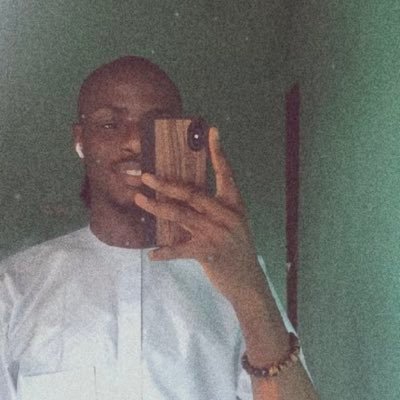 Godwinbubu's profile picture. . Godwin 💛