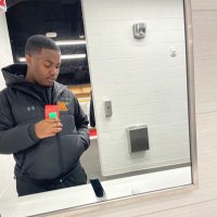 ‘𝐁𝐑𝐄𝐄𝐙𝐘 (@_breeze3) 's Twitter Profile