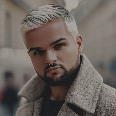 itsmespears's profile picture. gerente do inferno