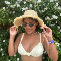 nimia ❯❯❯❯❯ 🐚🌊🥥🩵 (@sweetnimia_) 's Twitter Profile
