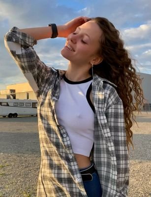 richar40763's profile picture. 