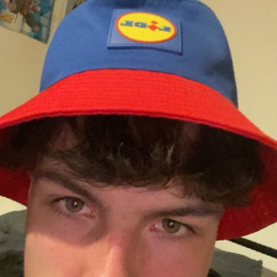 AStratton2007's profile picture. .