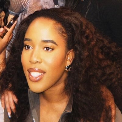 Charly__O's profile picture. PPC Nerd. Part Time Traveler. Full Time Foodie.