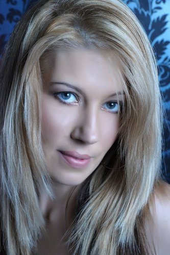 tomigirl1976's profile picture.