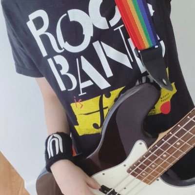 tiredfuyu's profile picture. …intj 4w5 ……. 一度に1日ずつ生きるだけ