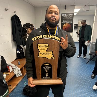 Graduate of Hamilton and McNeese #WarriorNation ⚔️ Special Teams Coordinator at Hamilton Christian🏈 G/B 🏀🌰 STATE CHAMPIONS 2025