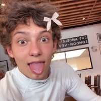 keeks ・₊✧ (@kimiwrld12) 's Twitter Profile