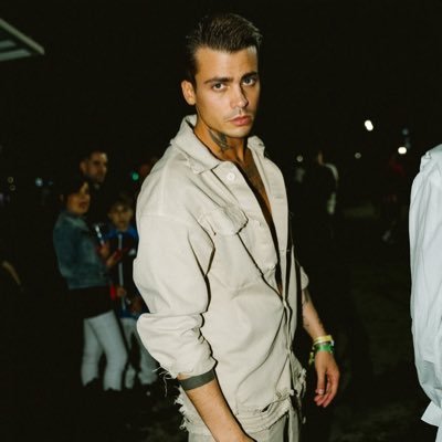 CHEF DI GIORNO, DJ DI NOTTE, PAPÀ TUTTO IL GIORNO
