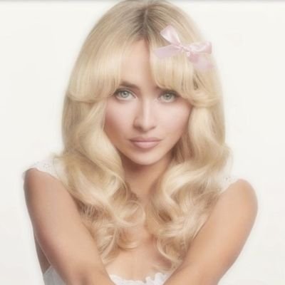 starwrsgirly's profile picture. 🍸