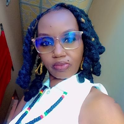 I interrupt society's regular scheduled program to live the way I choose to! #ProudMom #IAmDeaf #TeamTrini 🇹🇹#ITweetTrini 🇹🇹 #IFollowBack