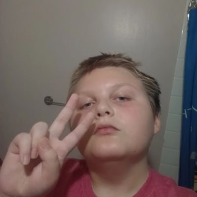 IsaacHangs's profile picture. Hi I'm Isaac I like to spend time outside and game