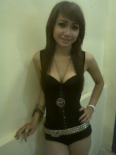 swettysella's profile picture. suka sex n shopping...