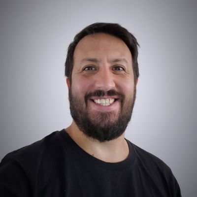 Presidente del Consejo de Sector Financiero Oficial en AEBU.
Papá de Agustín 💛
Compañero de Ale ❤️